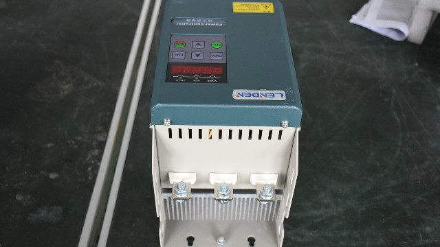 電力調(diào)整器的四個(gè)關(guān)鍵點(diǎn)