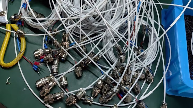 熱電偶的響應時間和穩(wěn)定性如何隨時間變化，是否需要定期校準？