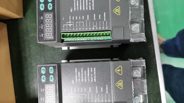 工業(yè)烤箱可以選用電力調整器嗎？