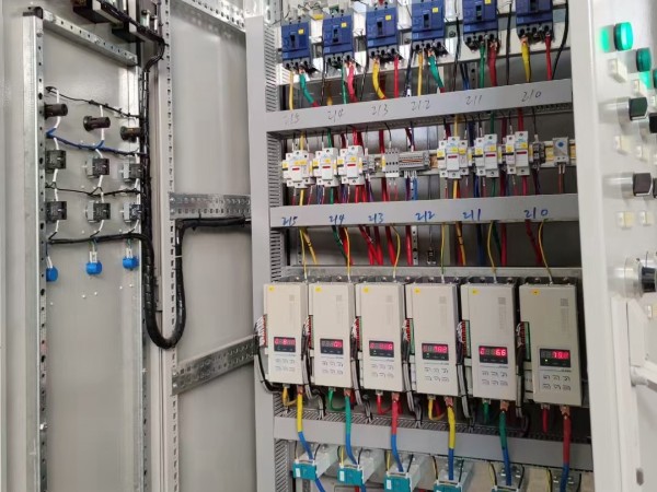 三相SH高端調(diào)功器25~2000A 三相SH高端調(diào)功器25~2000A