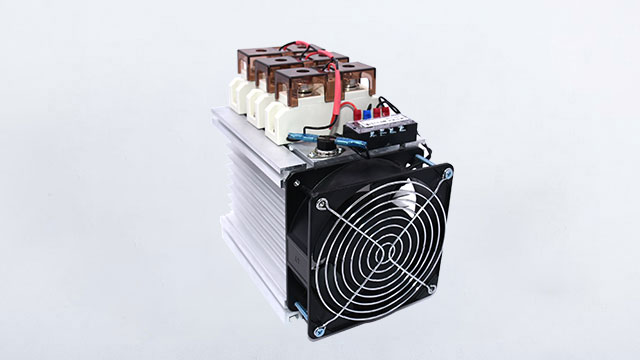 固態(tài)繼電器11