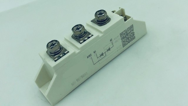 如何對(duì)可控硅調(diào)壓模塊進(jìn)行過流保護(hù)