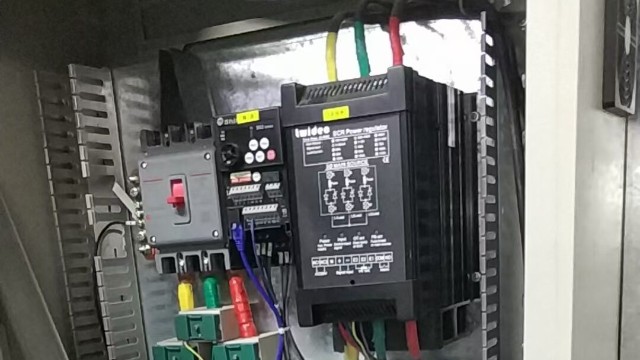 調(diào)功器如何幫助改善電網(wǎng)的能效和降低能源浪費(fèi)？