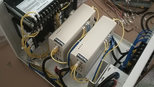 哪些不當(dāng)?shù)牟僮骰蚬收蠒?huì)導(dǎo)致電力調(diào)整器輸出的電壓波動(dòng)？