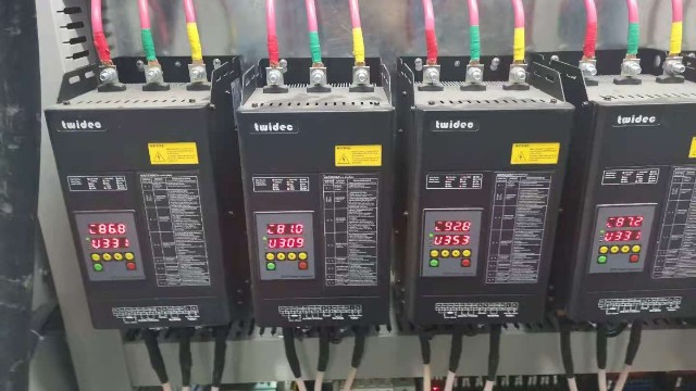 電力頻率不穩(wěn)定，會(huì)是電力調(diào)整器導(dǎo)致的嗎？