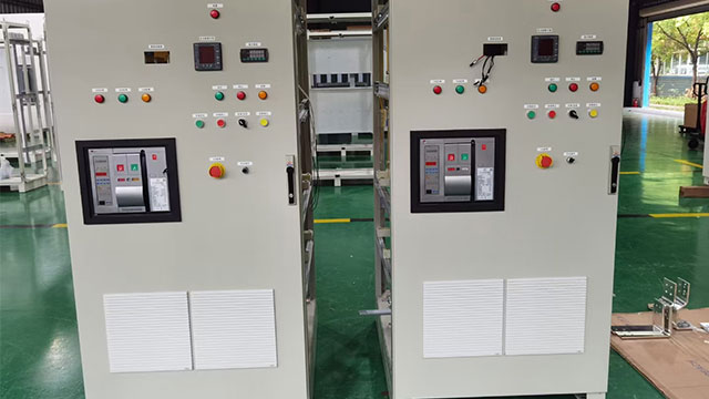 合泉完成調(diào)功柜項目，服務(wù)大型光伏玻璃生產(chǎn)企業(yè)